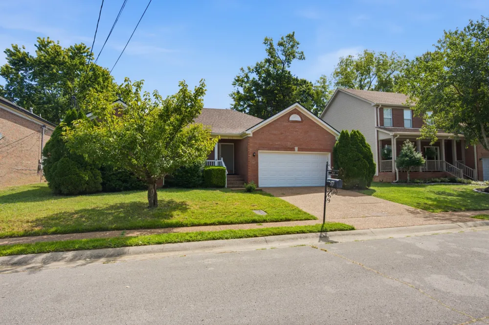 6115 Tuckaleechee Ln Antioch, TN 37013