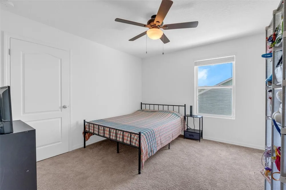 16610 BROADFORD LANE Clermont, FL 34714