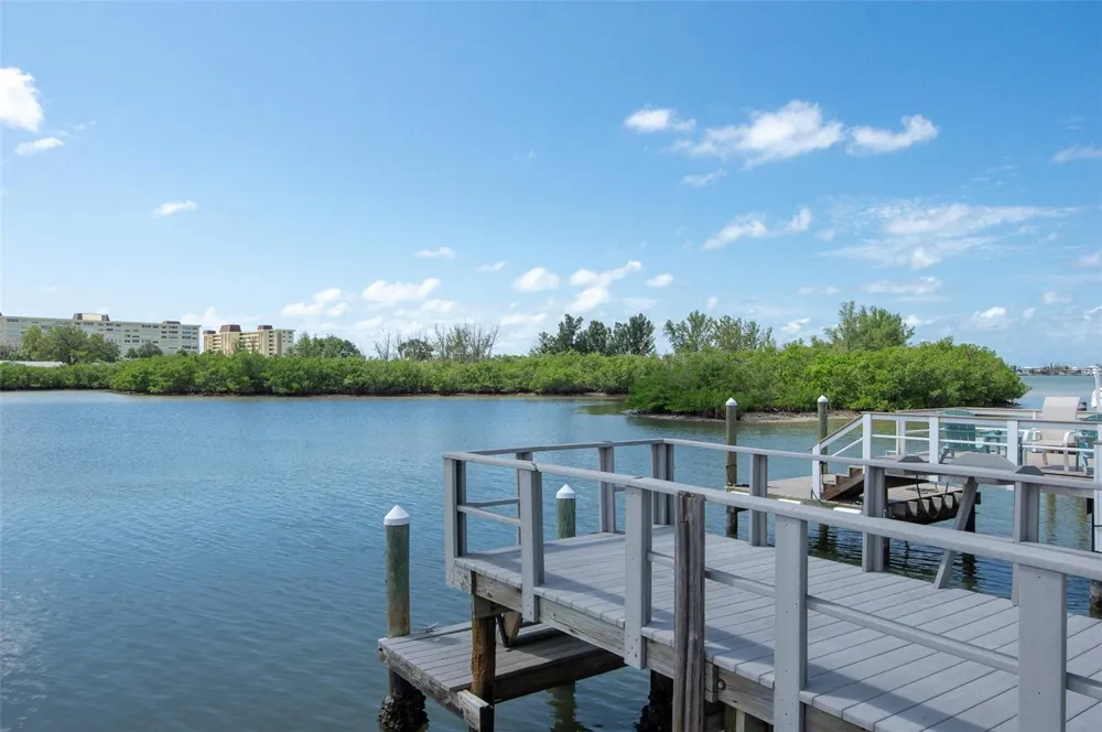 382 BOCA CIEGA POINT BOULEVARD S St Petersburg, FL 33708