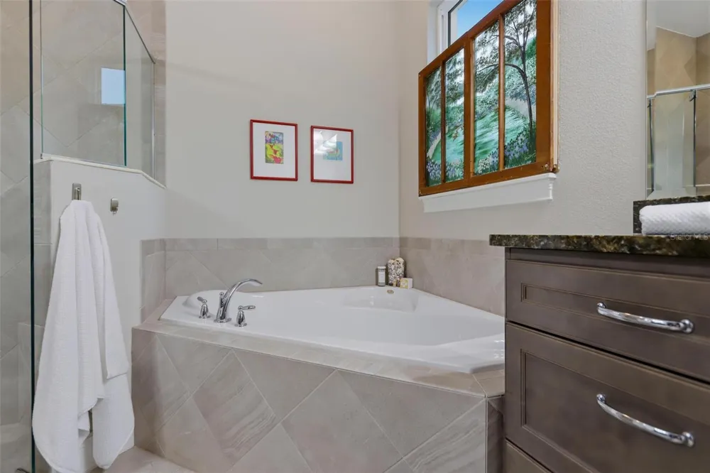 810 VICTORIA HILLS DRIVE S Deland, FL 32724