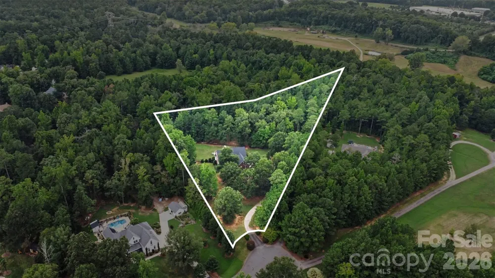 3647 Venetian Way York, SC 29745