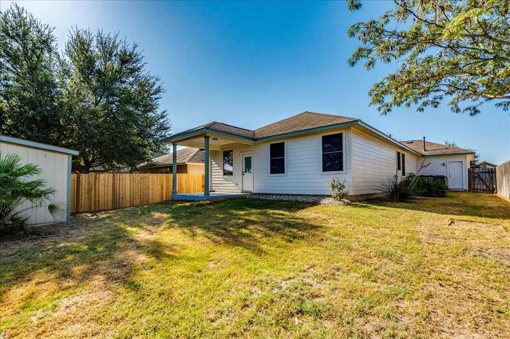 765 Reliance Drive Buda, TX 78610