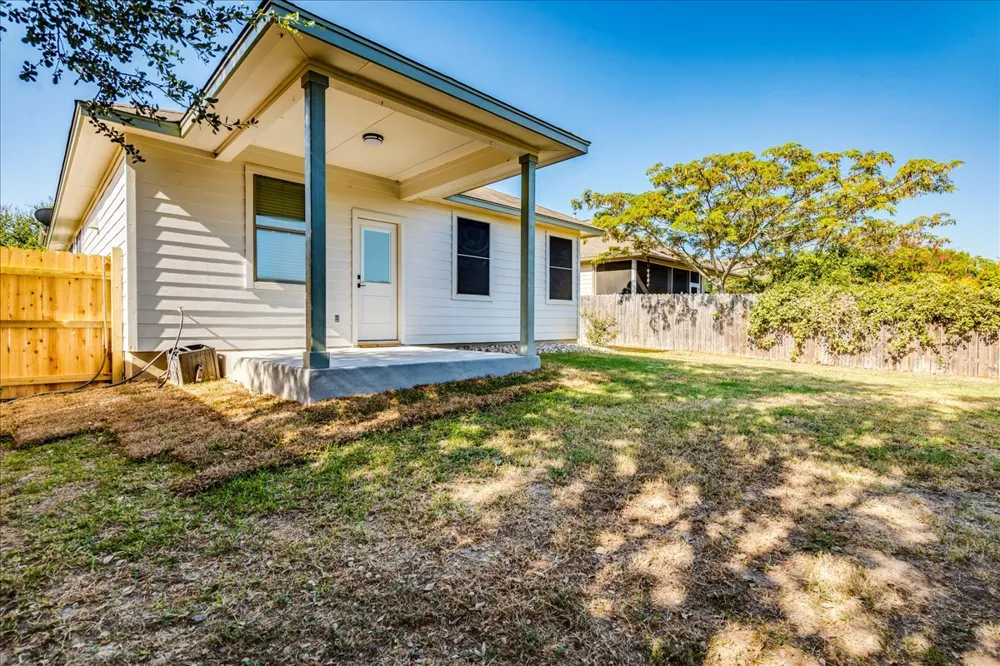 765 Reliance Drive Buda, TX 78610