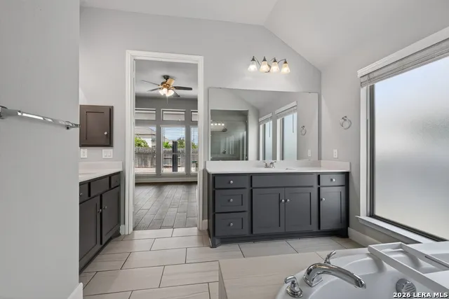 2154 WILDRYE LN New Braunfels, TX 78132