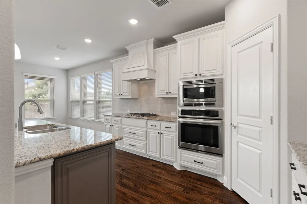 1310 Divine Rose Way Wylie, TX 75098