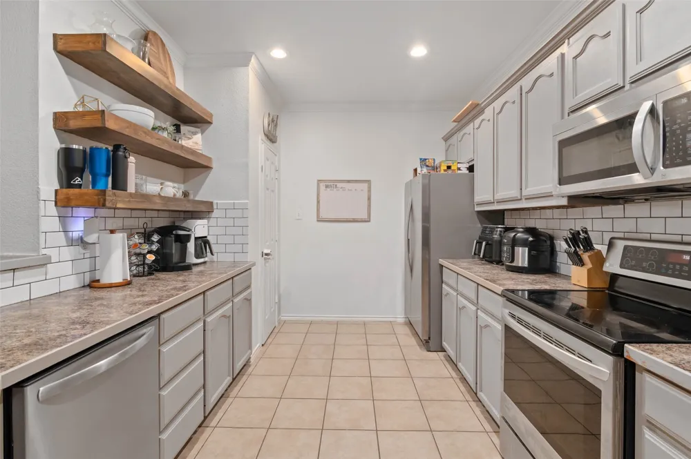 672 Rosario Lane Fort Worth, TX 76052