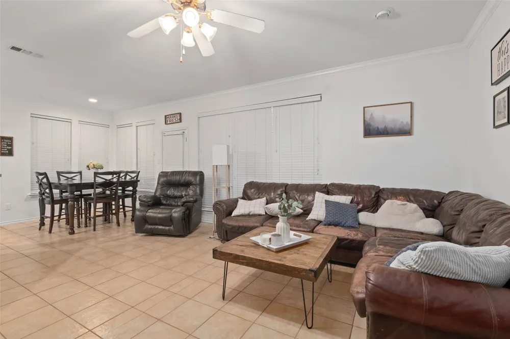 672 Rosario Lane Fort Worth, TX 76052