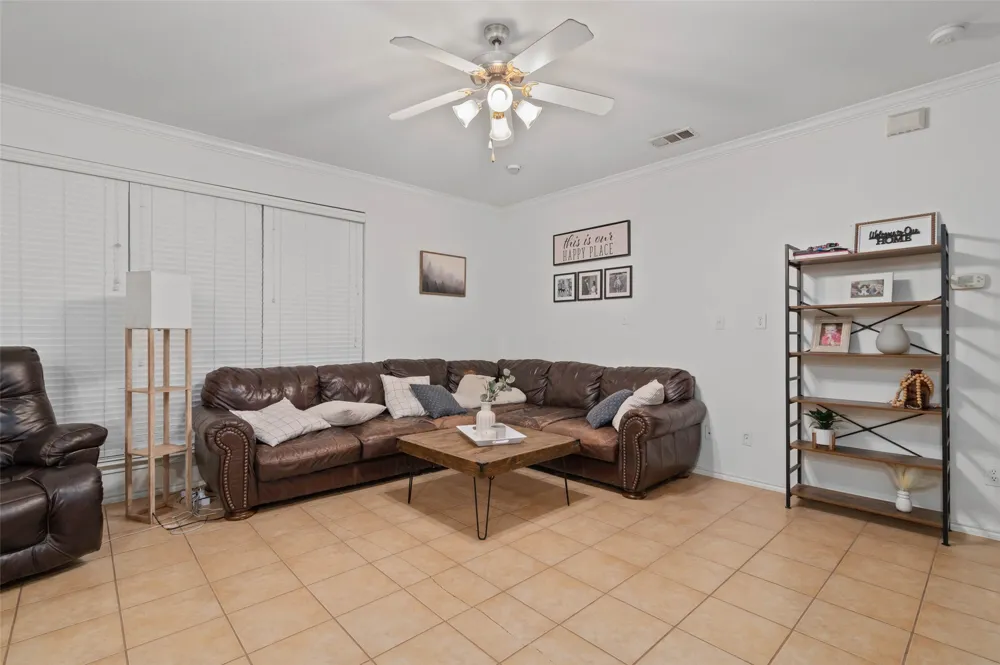 672 Rosario Lane Fort Worth, TX 76052