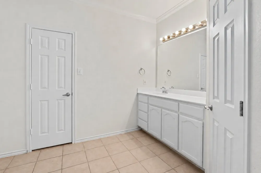 672 Rosario Lane Fort Worth, TX 76052
