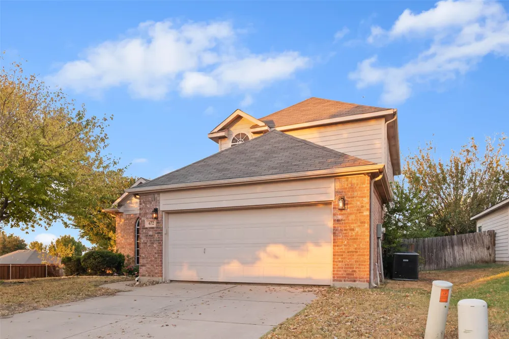 672 Rosario Lane Fort Worth, TX 76052