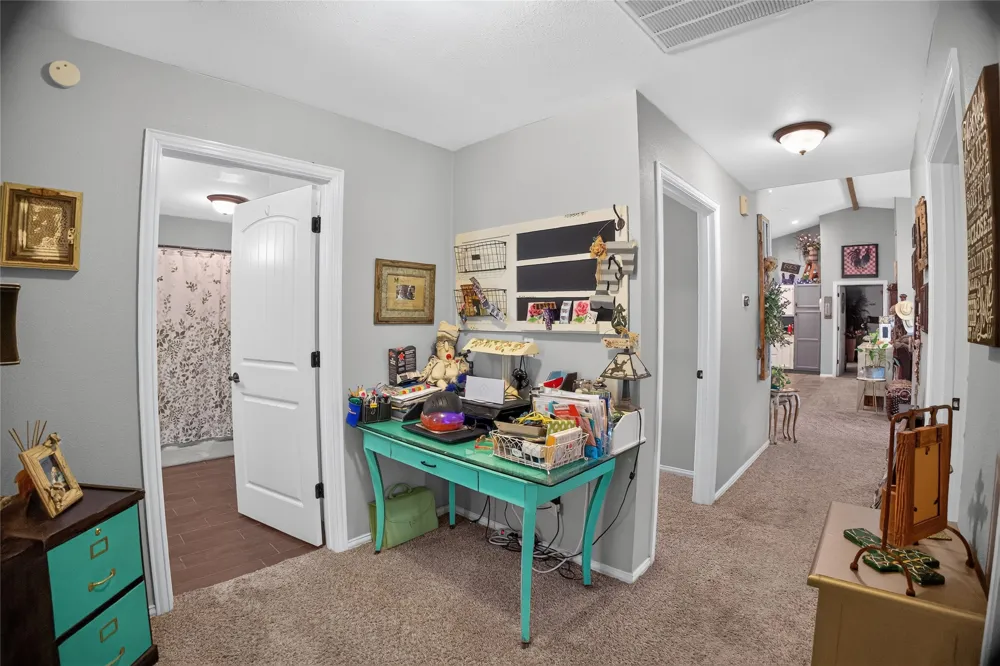 11325 County Road 104 Kaufman, TX 75142