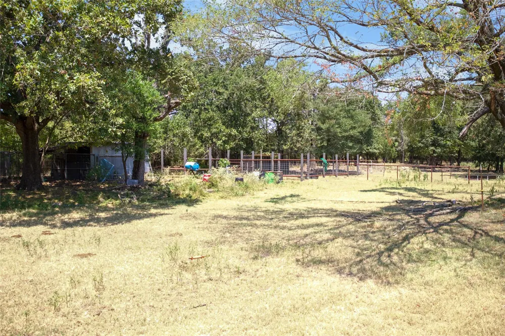 11325 County Road 104 Kaufman, TX 75142