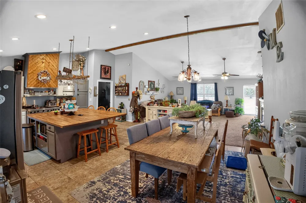 11325 County Road 104 Kaufman, TX 75142