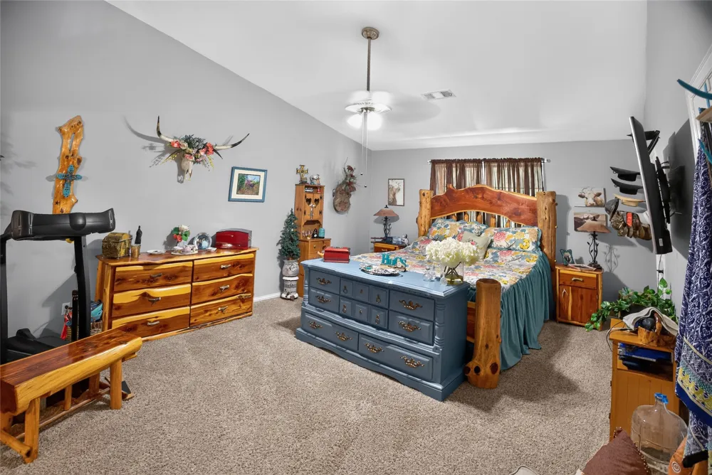 11325 County Road 104 Kaufman, TX 75142