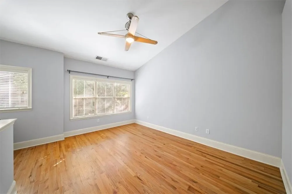 1115 Glenridge Place NE Sandy Springs, GA 30342