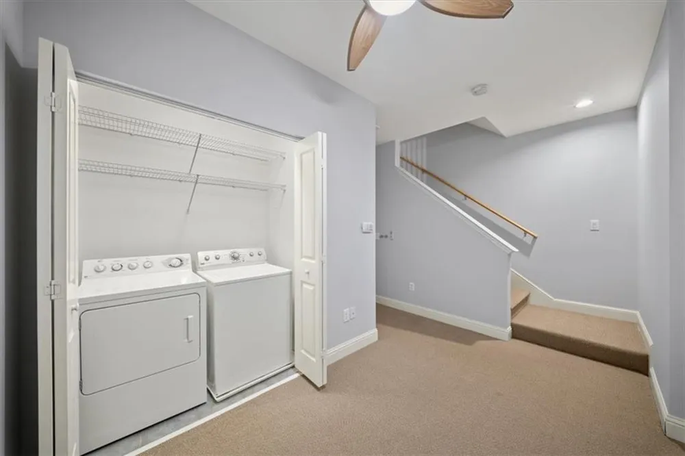 1115 Glenridge Place NE Sandy Springs, GA 30342