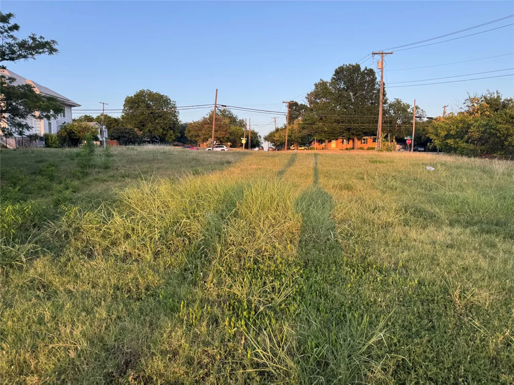 712 S Tennessee Street McKinney, TX 75069