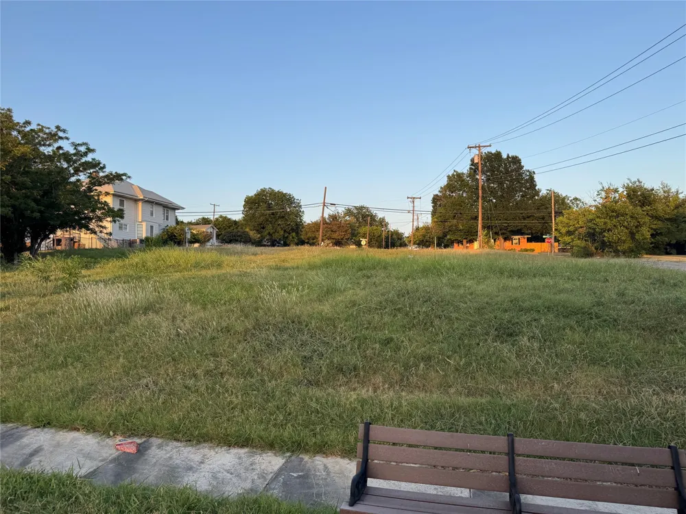 712 S Tennessee Street McKinney, TX 75069