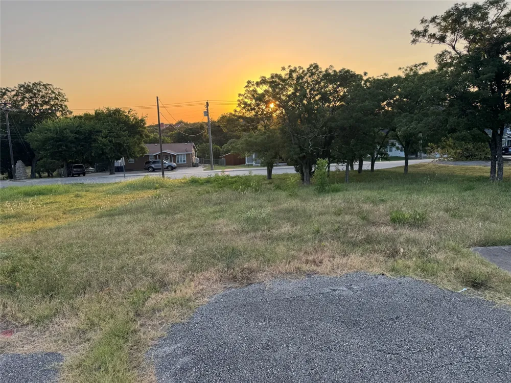 712 S Tennessee Street McKinney, TX 75069