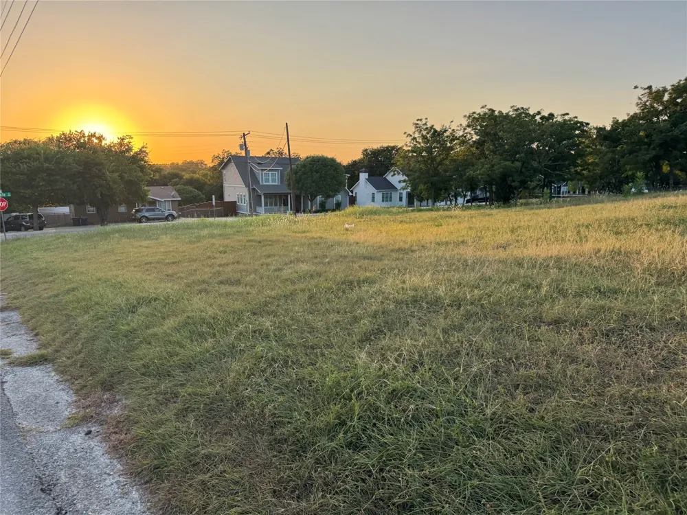 712 S Tennessee Street McKinney, TX 75069
