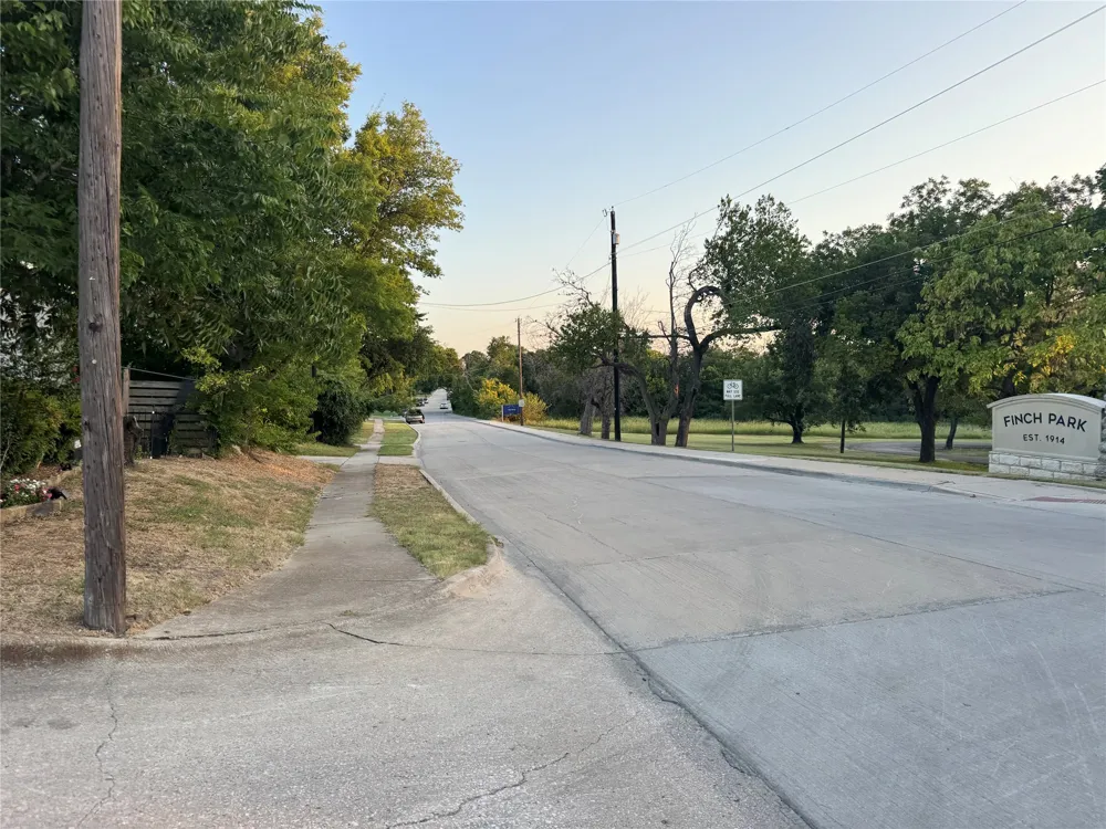 712 S Tennessee Street McKinney, TX 75069