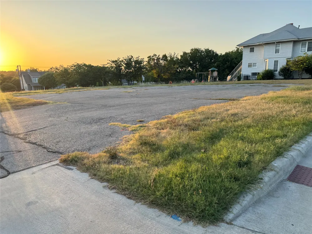 712 S Tennessee Street McKinney, TX 75069
