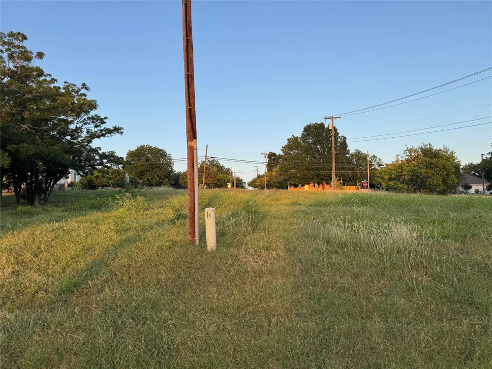 712 S Tennessee Street McKinney, TX 75069