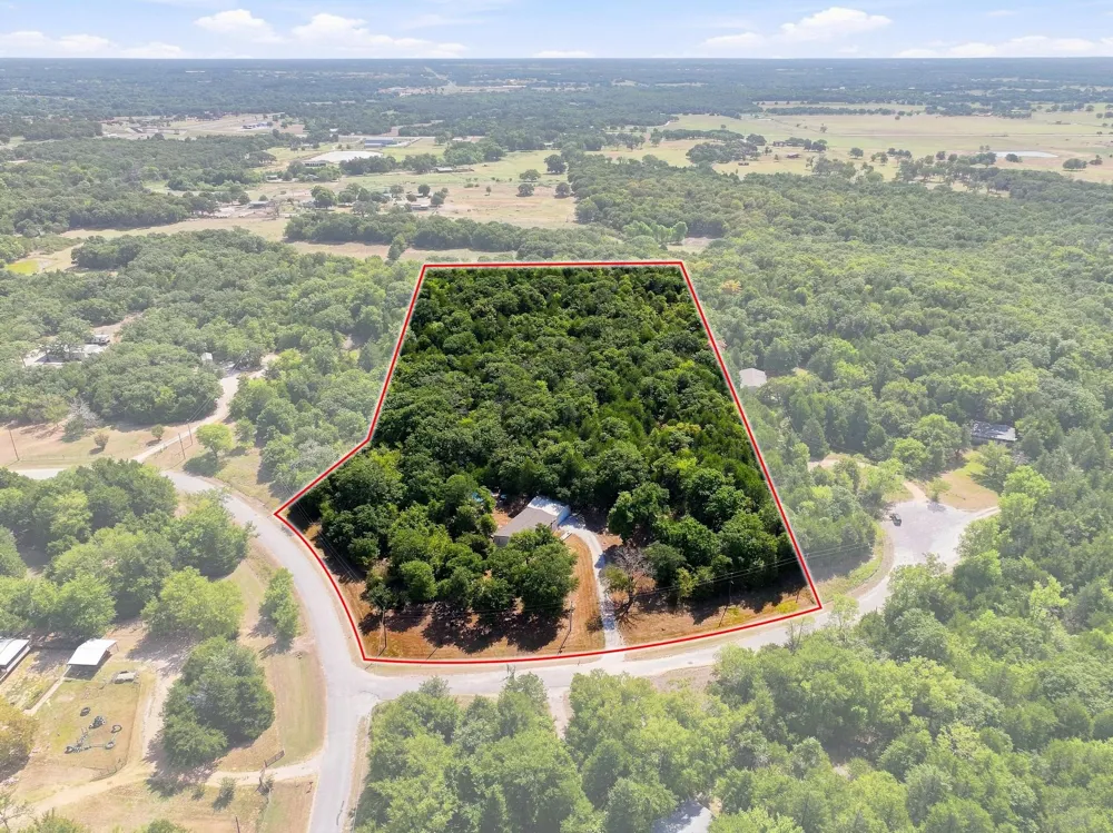 60 County Road 196 Gainesville, TX 76240
