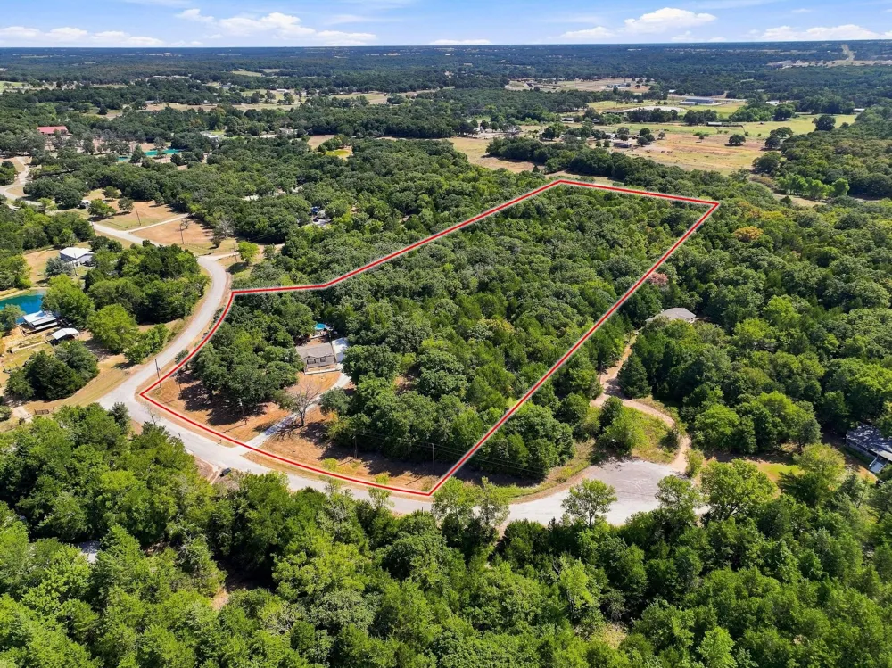 60 County Road 196 Gainesville, TX 76240