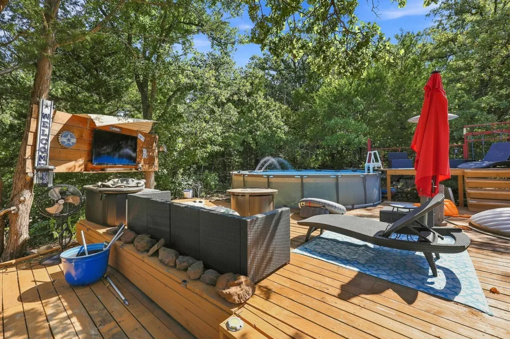 60 County Road 196 Gainesville, TX 76240