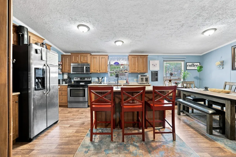 60 County Road 196 Gainesville, TX 76240