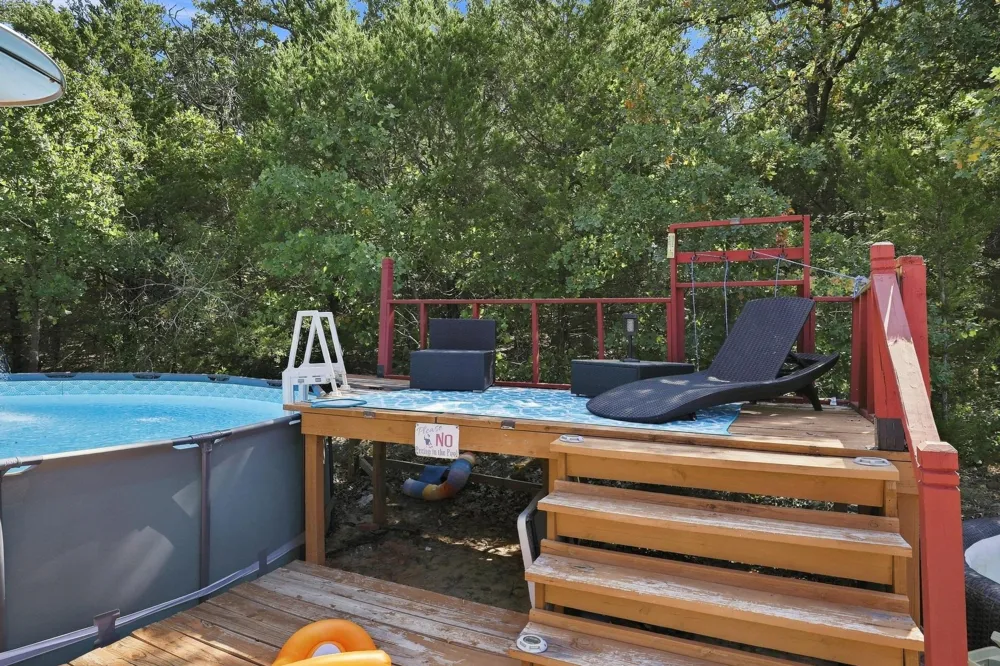 60 County Road 196 Gainesville, TX 76240