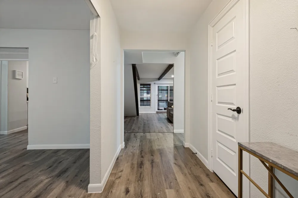 1801 Green Oaks Drive Irving, TX 75061