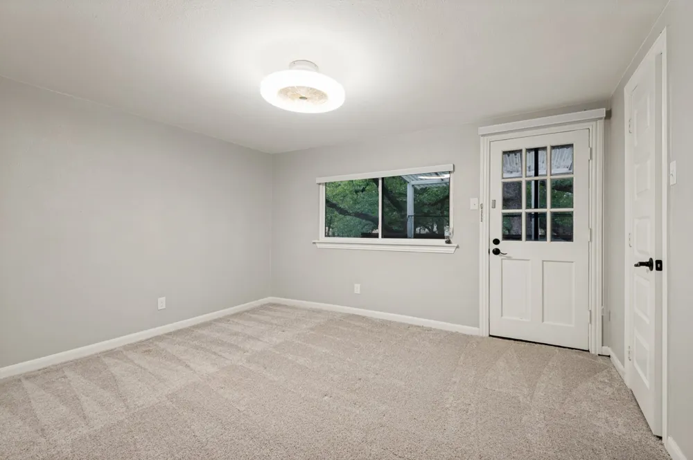 1801 Green Oaks Drive Irving, TX 75061
