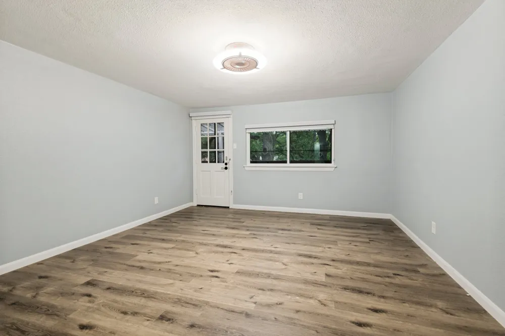 1801 Green Oaks Drive Irving, TX 75061
