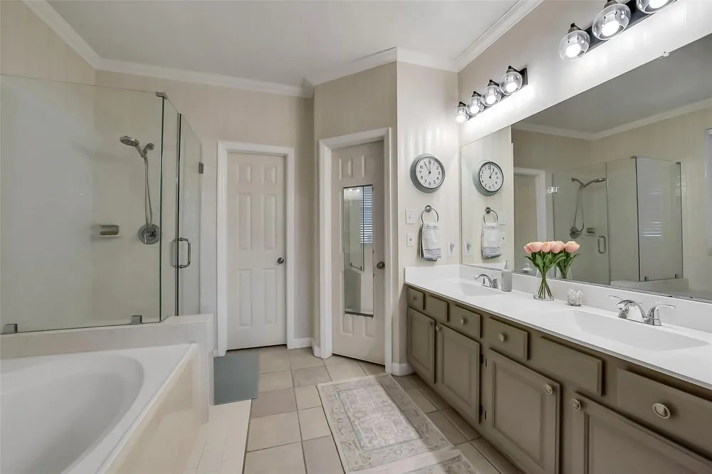 6702 Springcrest Drive Sugar Land, TX 77479