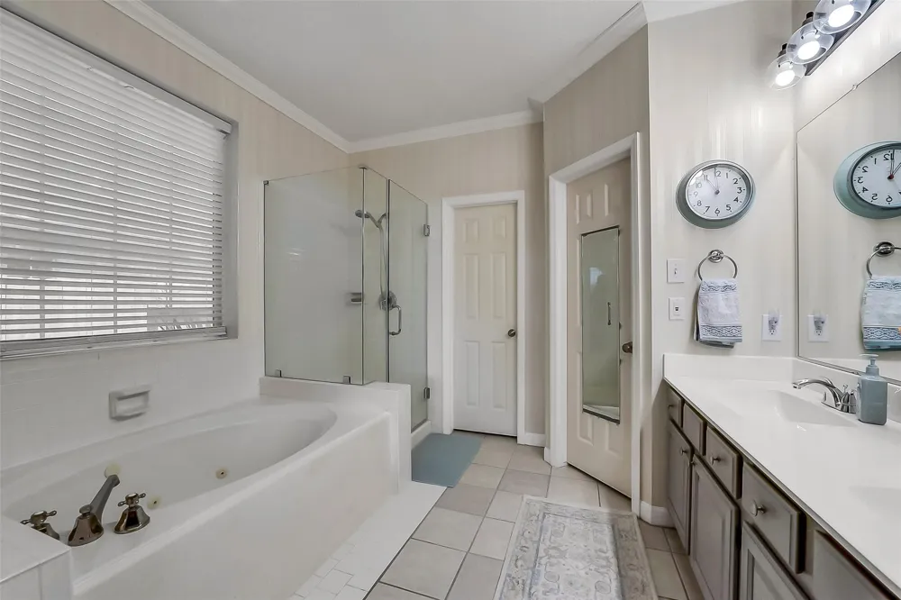 6702 Springcrest Drive Sugar Land, TX 77479