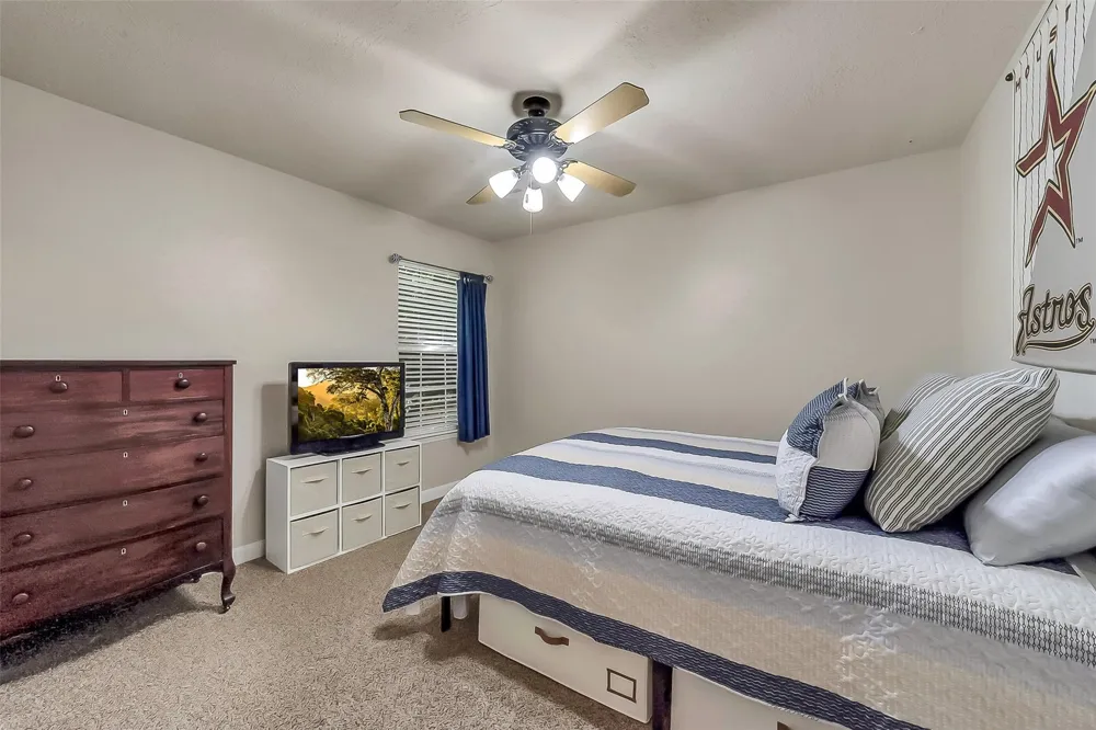 6702 Springcrest Drive Sugar Land, TX 77479