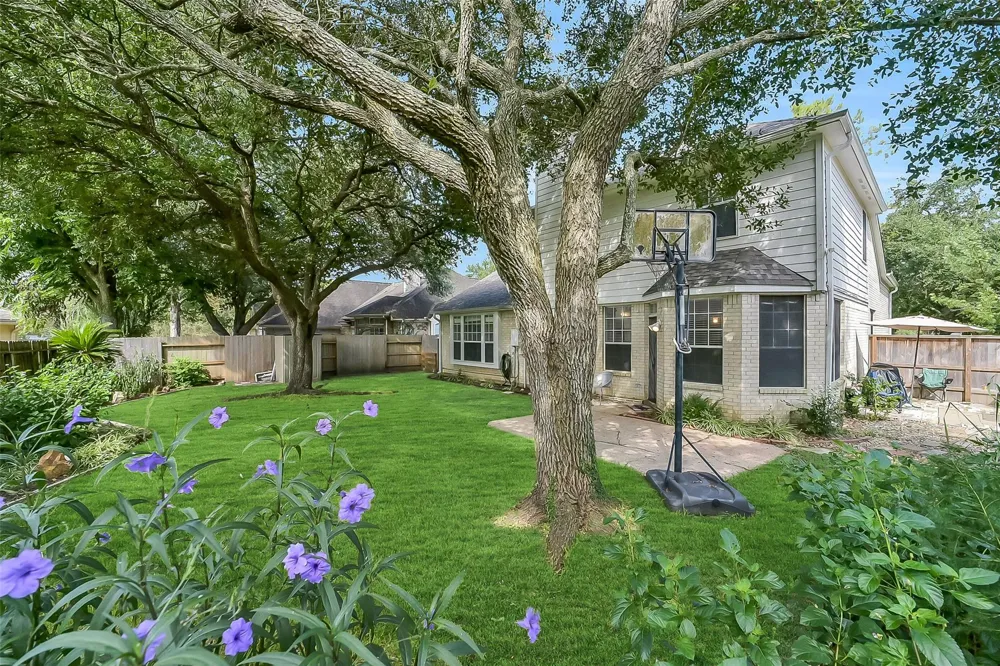 6702 Springcrest Drive Sugar Land, TX 77479