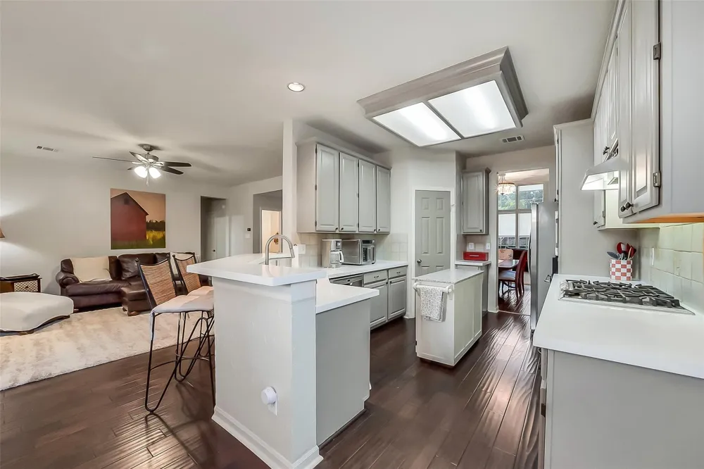 6702 Springcrest Drive Sugar Land, TX 77479