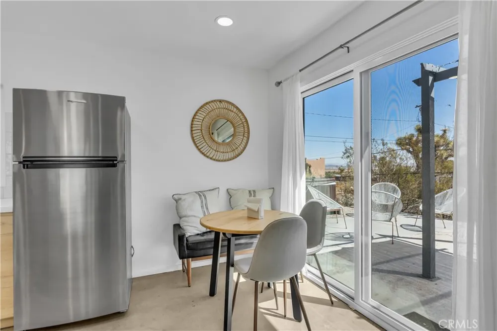 61550 sunburst dr Joshua Tree, CA 92252