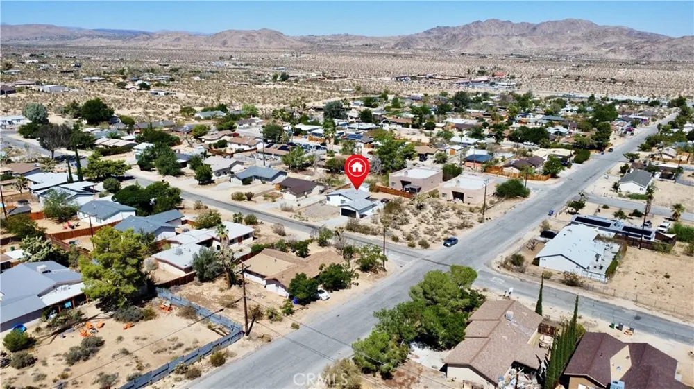 61550 sunburst dr Joshua Tree, CA 92252