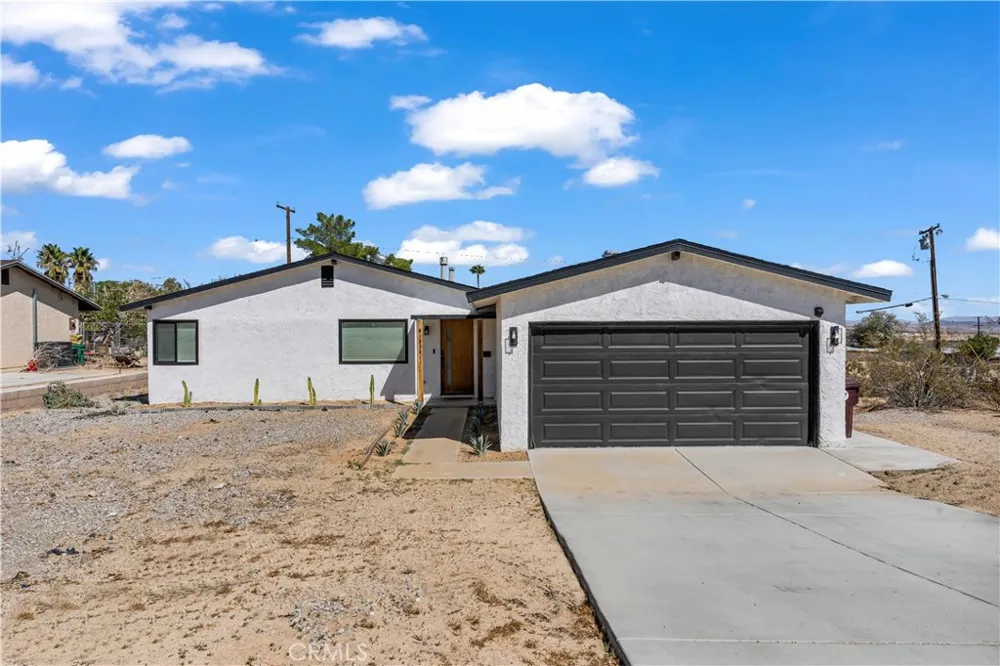 61550 sunburst dr Joshua Tree, CA 92252