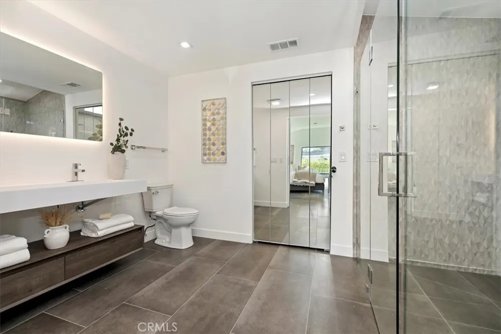 218 E Ocotillo Palm Springs, CA 92264