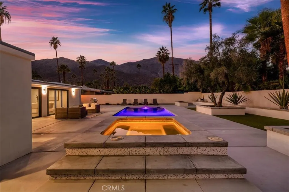 218 E Ocotillo Palm Springs, CA 92264