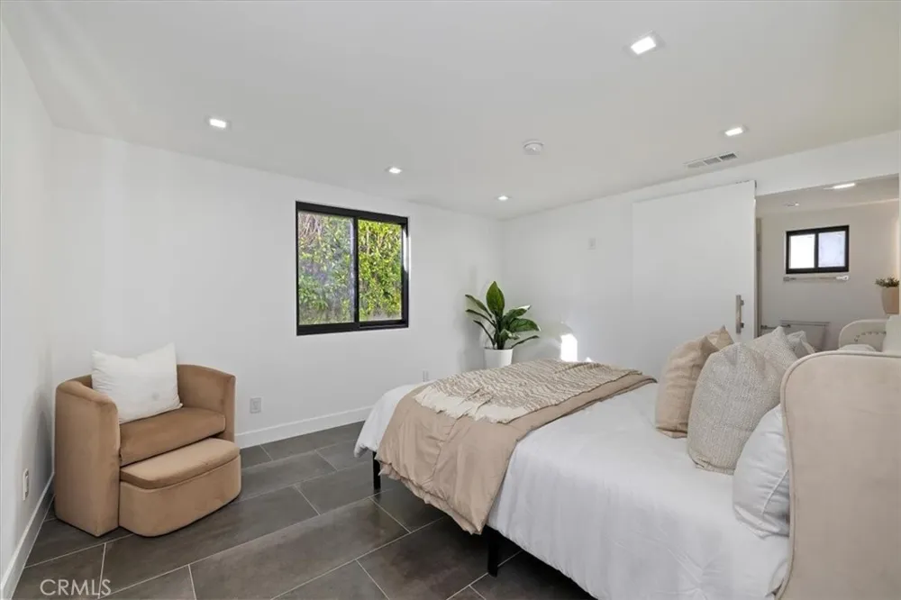 218 E Ocotillo Palm Springs, CA 92264