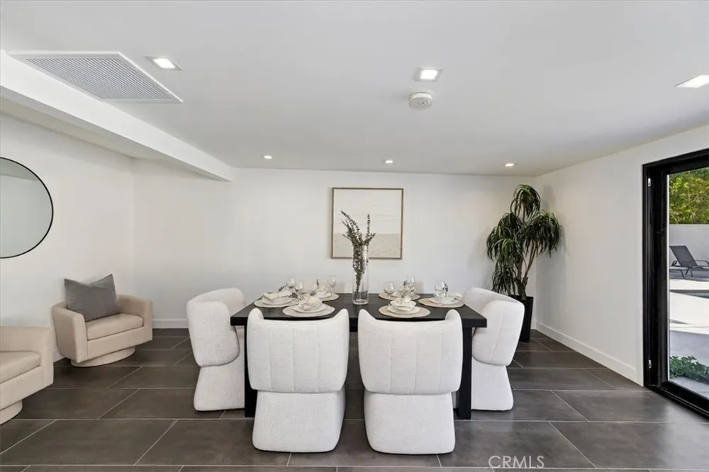 218 E Ocotillo Palm Springs, CA 92264