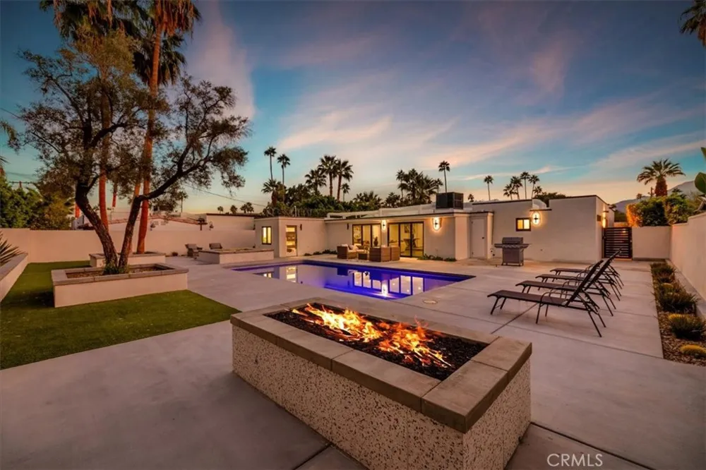218 E Ocotillo Palm Springs, CA 92264
