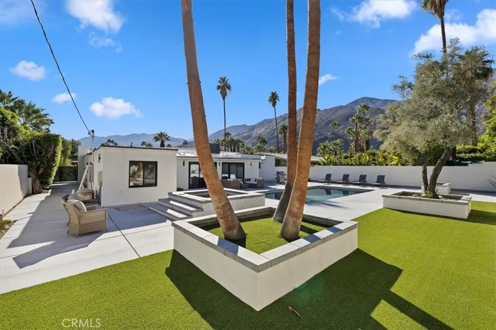 218 E Ocotillo Palm Springs, CA 92264