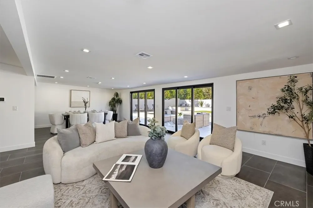 218 E Ocotillo Palm Springs, CA 92264